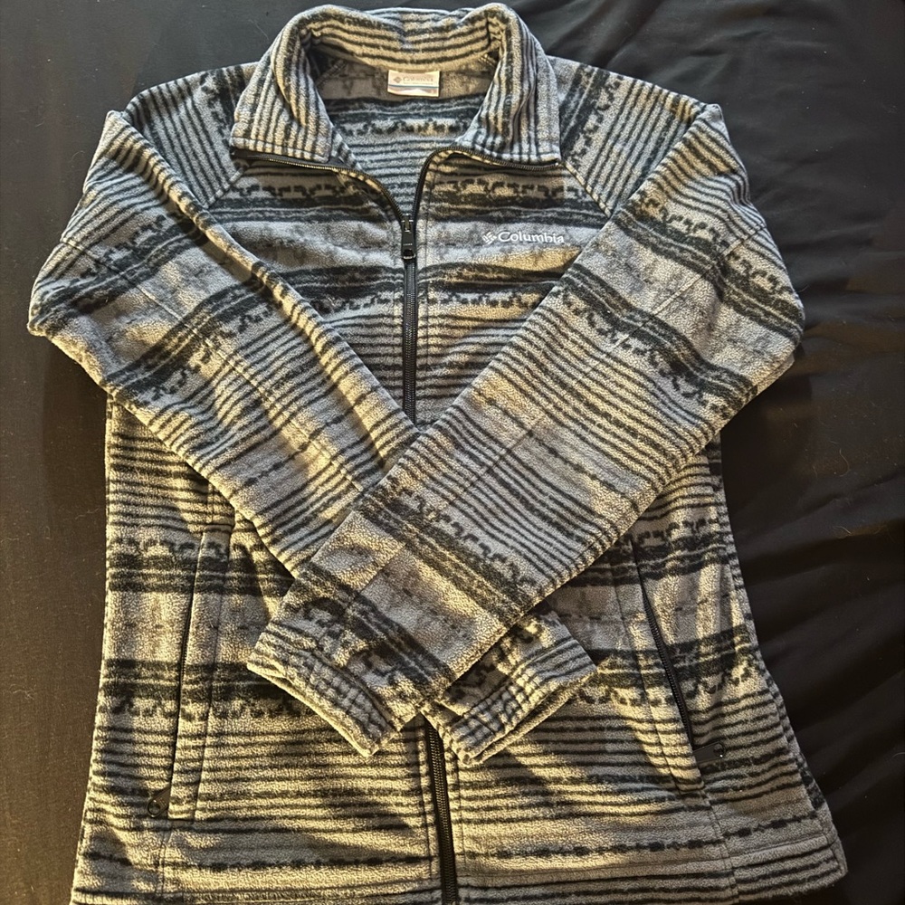 Columbia Women's Black and Gray Patterned Ski Jacket